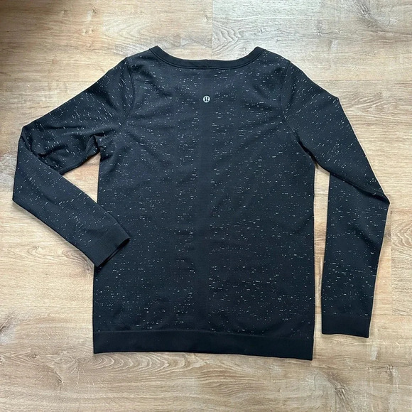 Lululemon Swiftly Tech Long Sleeve  (Breeze) Size 6 Black / White - Picture 6 of 10